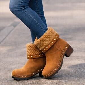 UGG Leather Weave Lynnea Studded Fold Over Clog Ankle Boots Tan Size 9